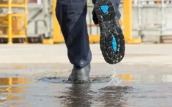 کفش‌های ایمنی آبگریز